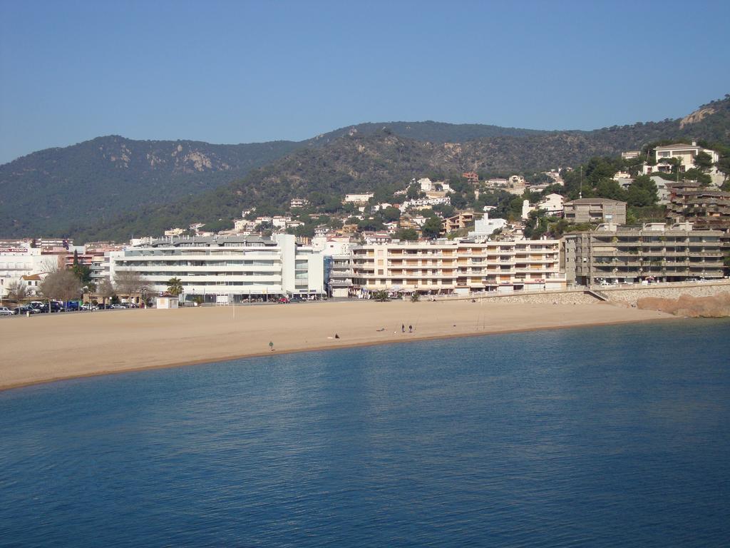 Apartaments Claudi Tossa de Mar Exterior foto